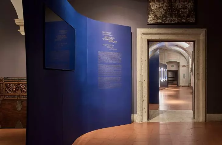 description of the exhibition at the entrance
