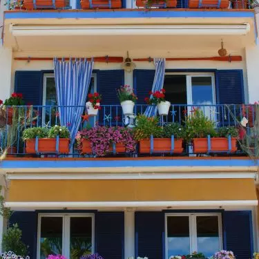 Atmospheric balcony