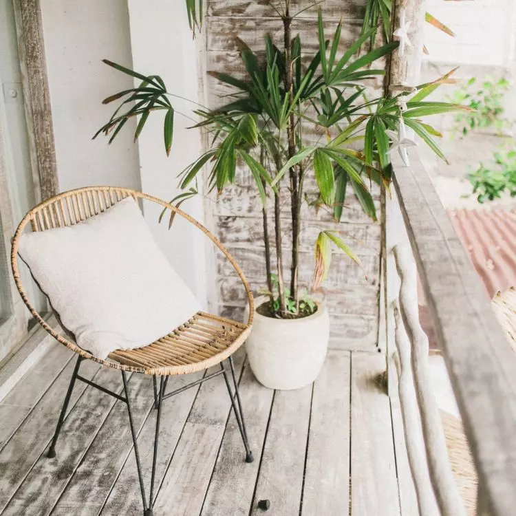 Atmospheric balcony