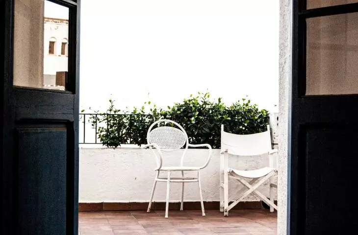 Atmospheric balcony