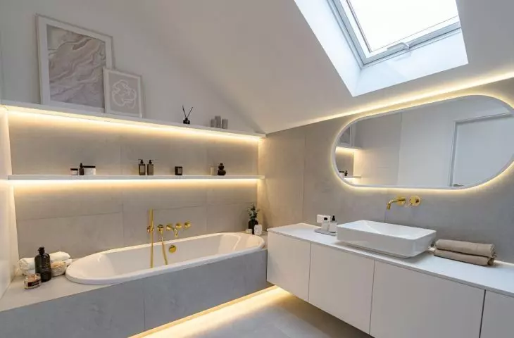 Ola's bathroom is distinguished by modern, rounded forms