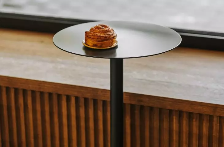 Minimalist seat and table