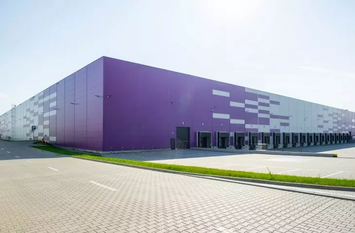 Płyty warstwowe jako obudowa elewacji