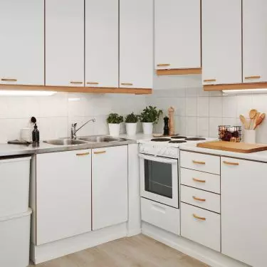 Kitchen before metamorphosis
