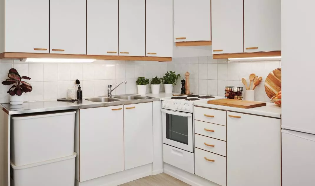 Kitchen before metamorphosis