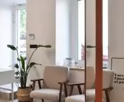 Salon optyczny VZROK, jasna część ekspozycyjna