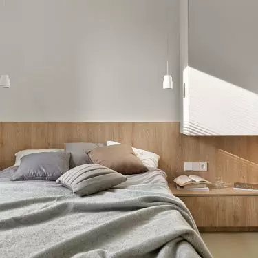Minimalist bedroom