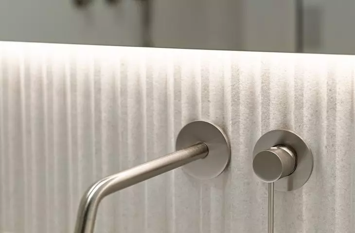 Minimalist bathroom