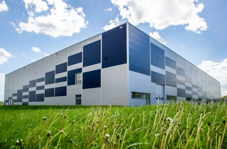 Sandwich panels as facade cladding