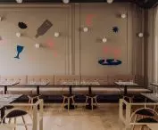 strong colors balance more subtle, light shades on walls and floors