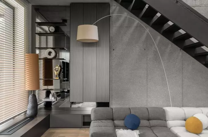 On the first floor you will find modern interiors with original staircase