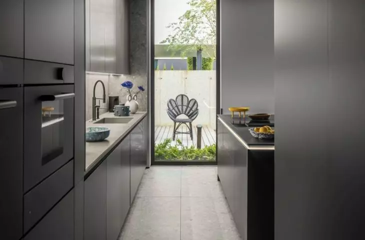 Kitchen overlooking the garden