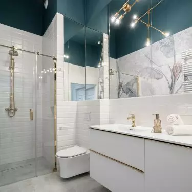 Emerald and gold - bathroom