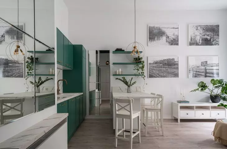 Emerald and gold - kitchen