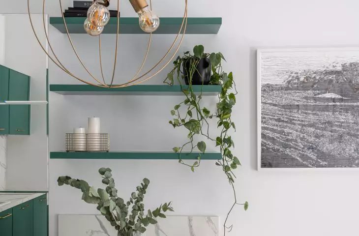 Emerald and gold - kitchen