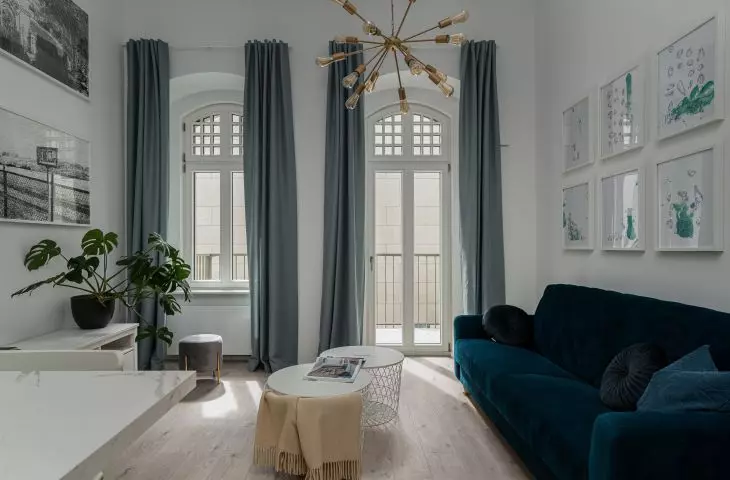 Emerald and gold - living room