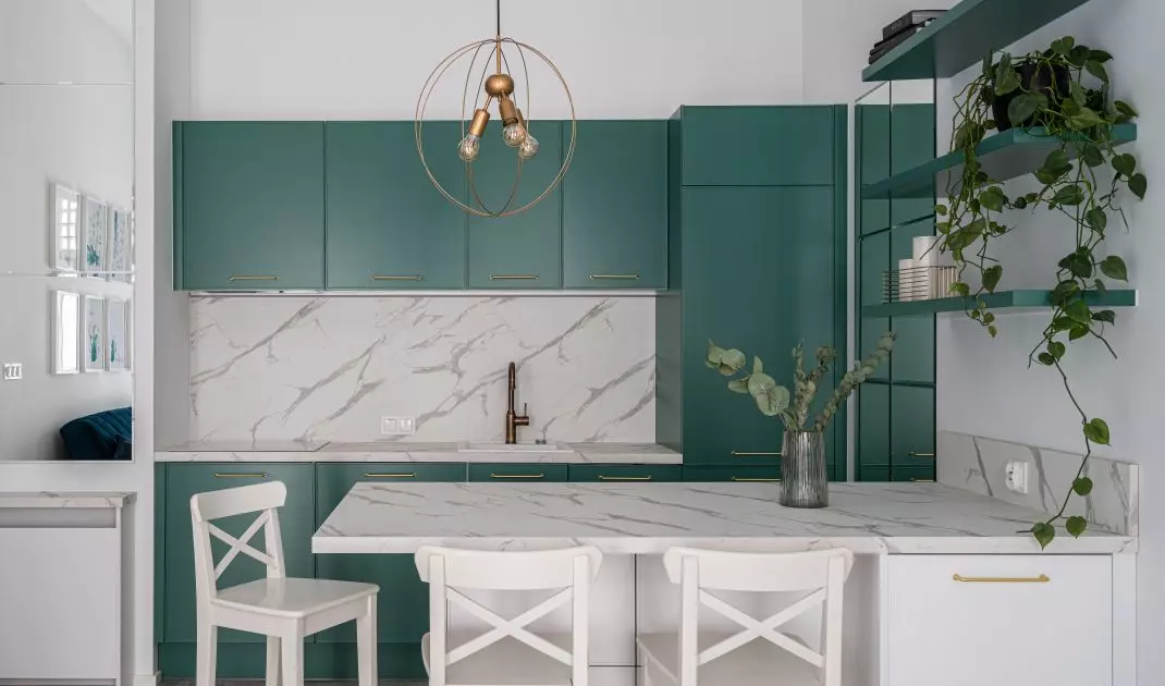 Emerald and gold - kitchen