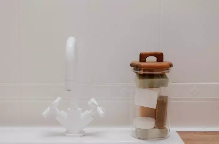 Bathroom faucet