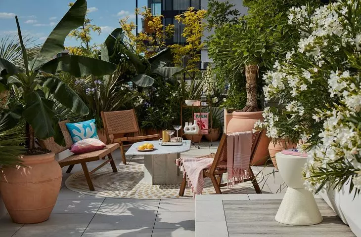 Plants blend perfectly with architectural elements