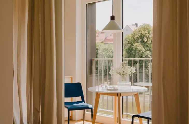 część jadalna z widokiem narzekę