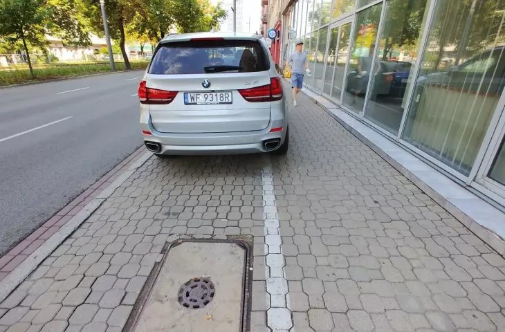 Chodnik na Puławskiej