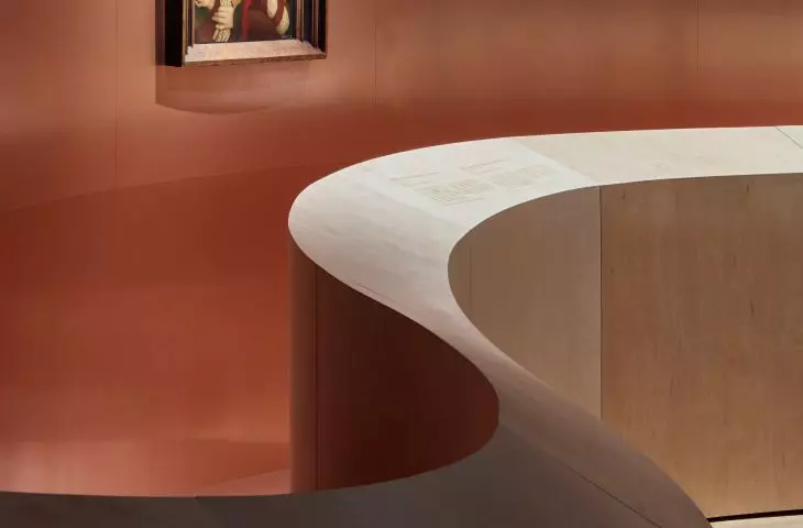 the shape of this copper wall was taken from the line seen in the upper part of the painting 