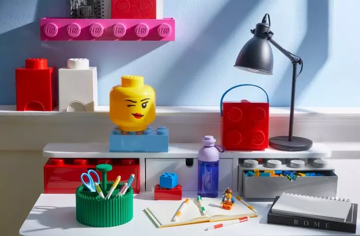 Lego-style equipment