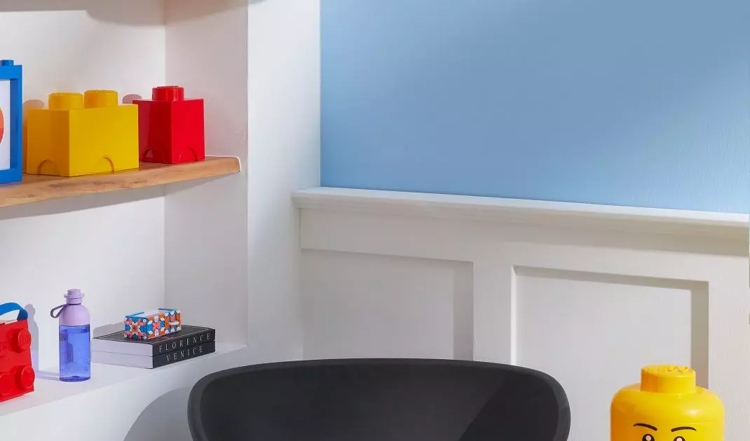 Lego-style equipment