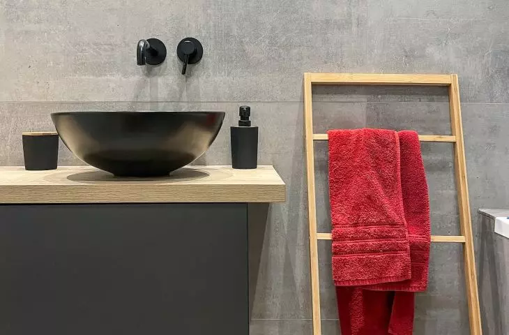 Also, the design of the bathroom refers to the whole style of the apartment