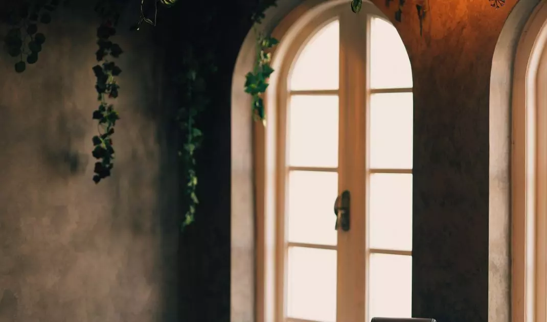 Arches in the interior