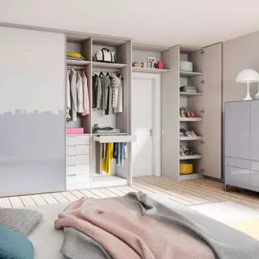A made-to-measure closet will maximize the use of space