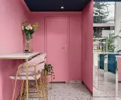 despite the small space of the premises, it was possible to plan a part for customers in it