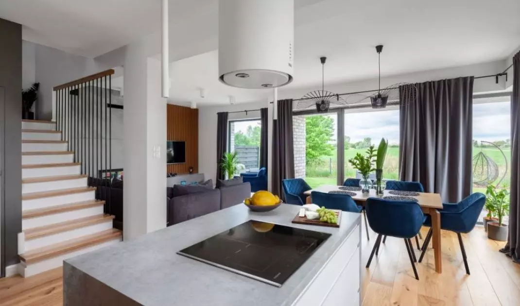 Kitchen and dining room