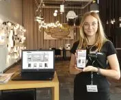 Agnieszka Kołodziej — doradca oświetlenia — prezentuje nową wersję sklepu internetowego