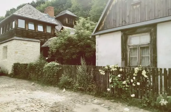 MYdomek is a log cabin