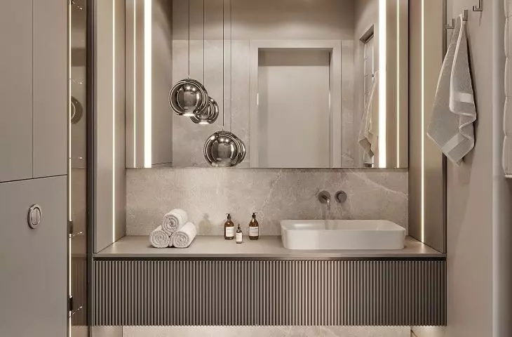 Bathroom on the first floor