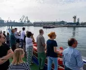 harbor cruise