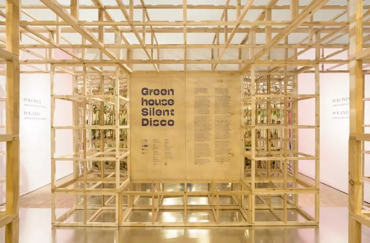 „Greenhouse Silent Disco” to nazwa polskiego pawilonu