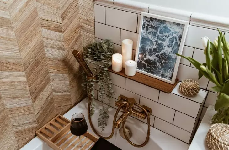 Vintage style bathroom