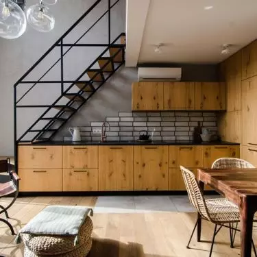 Kitchen cabinetry