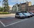 Przestrzeń do odbrukowania i zazielenienia - ul. Wyspiańskiego, Poznań