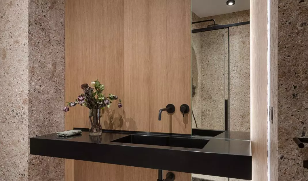 Beige bathroom