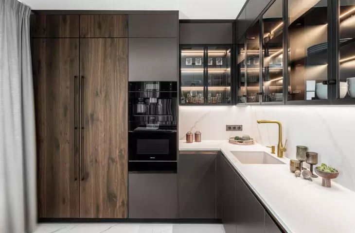 Built-in household appliances 