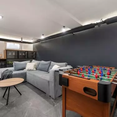 The relaxation zone was arranged in the basement 