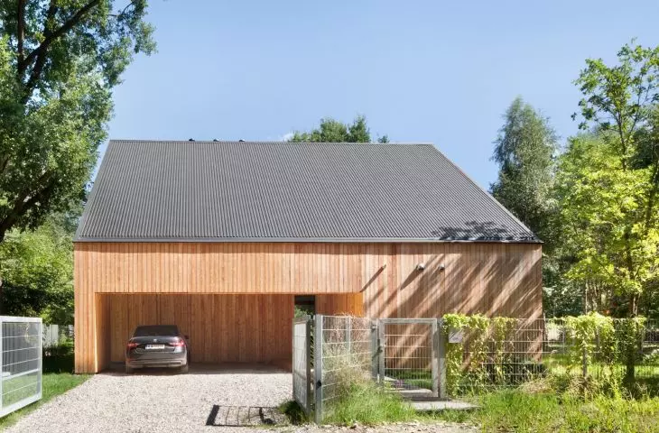 The architect included all functions in one block