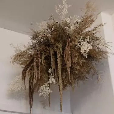 Dried flowers as home decoration