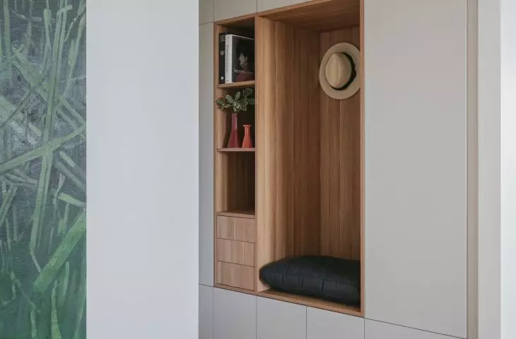 Corridor and in it a closet