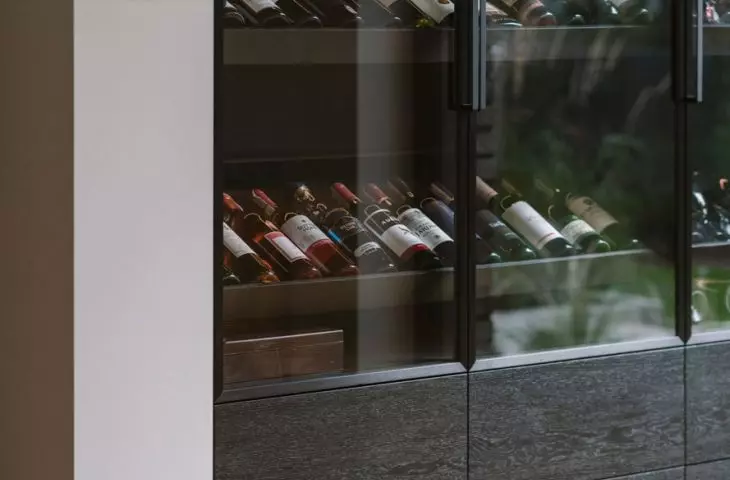 Wine cabinet in the dining room