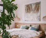 The walls are decorated with paintings by Albertina Kacalak-Sicinskaya