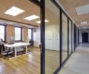 W projekcie postawiono na kameralne miejsca pracy bardziej niż upowszechniony dziś open space